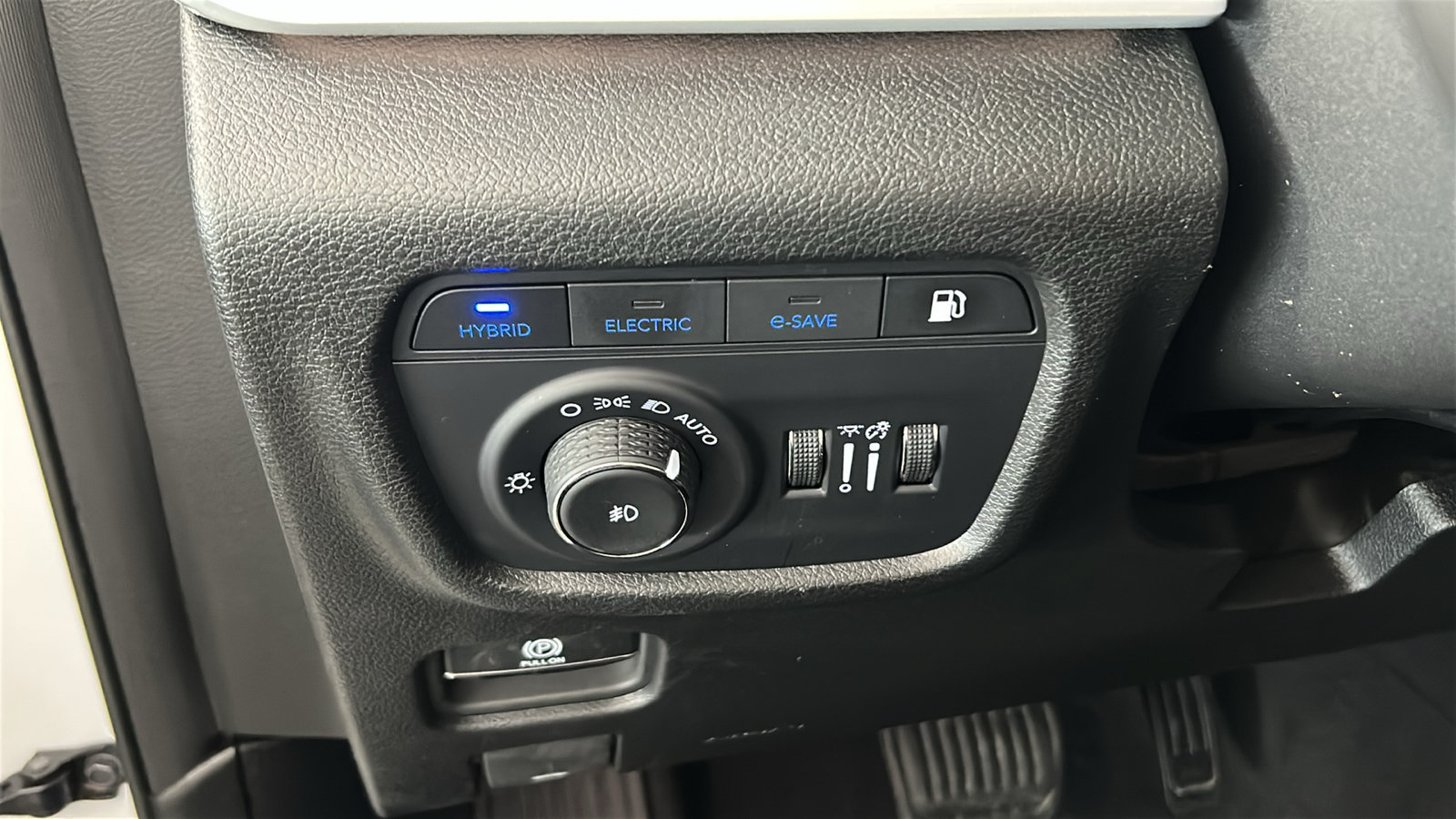Used 2024 Jeep Grand Cherokee Trailhawk AWD/4WD image 23