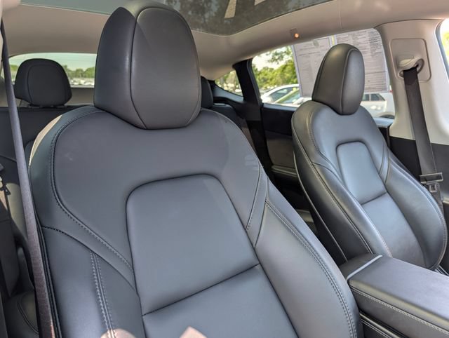 Used 2023 Tesla Model Y Long Range AWD/4WD image 14