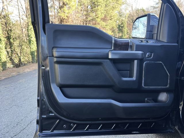 Used 2016 Ford F150 Platinum w/ Equipment Group 701A Luxury image 10