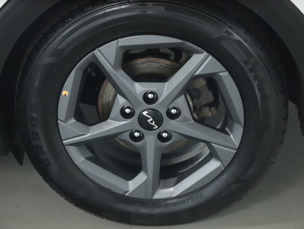 Used 2025 Kia K4 FWD image 39