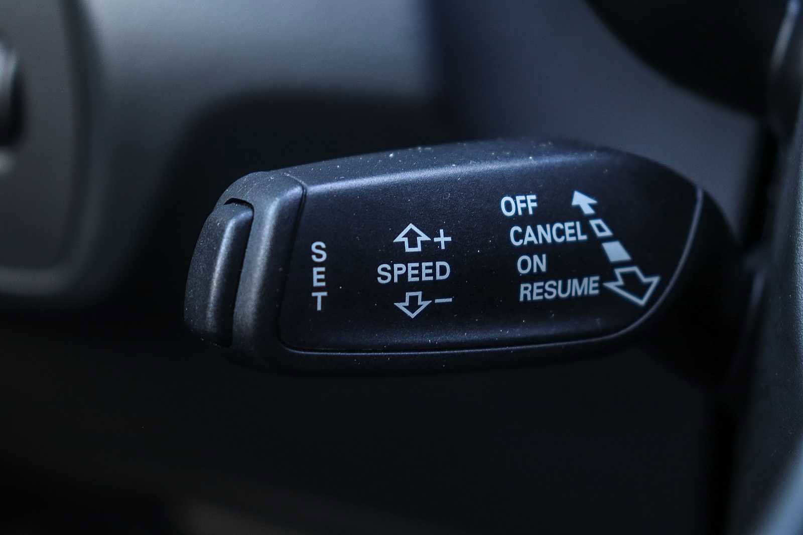 Used 2018 Audi Q3 2.0T Premium Plus w/ Premium Plus Package image 34