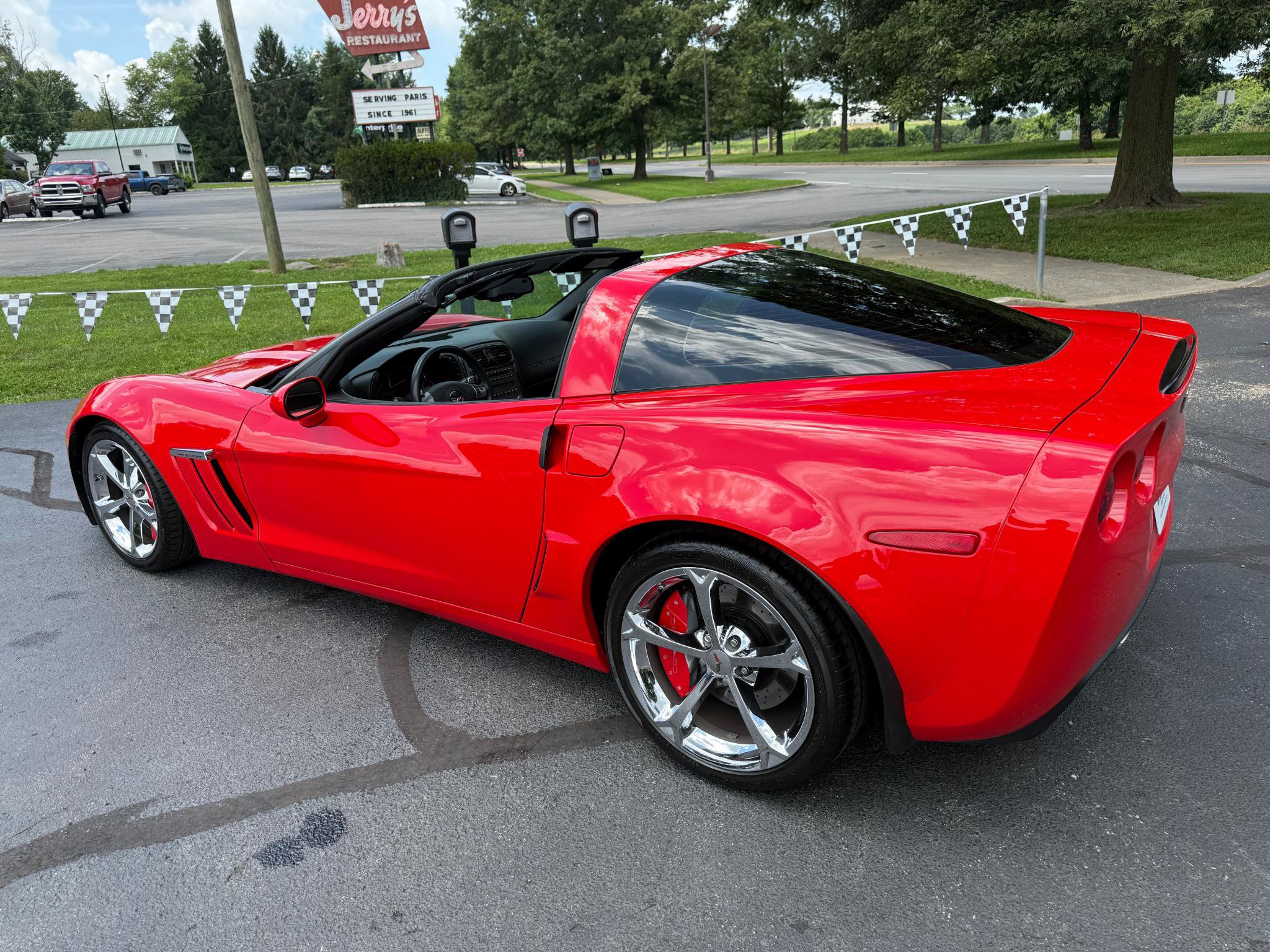 Used 2010 Chevrolet Corvette Grand Sport RWD image 16