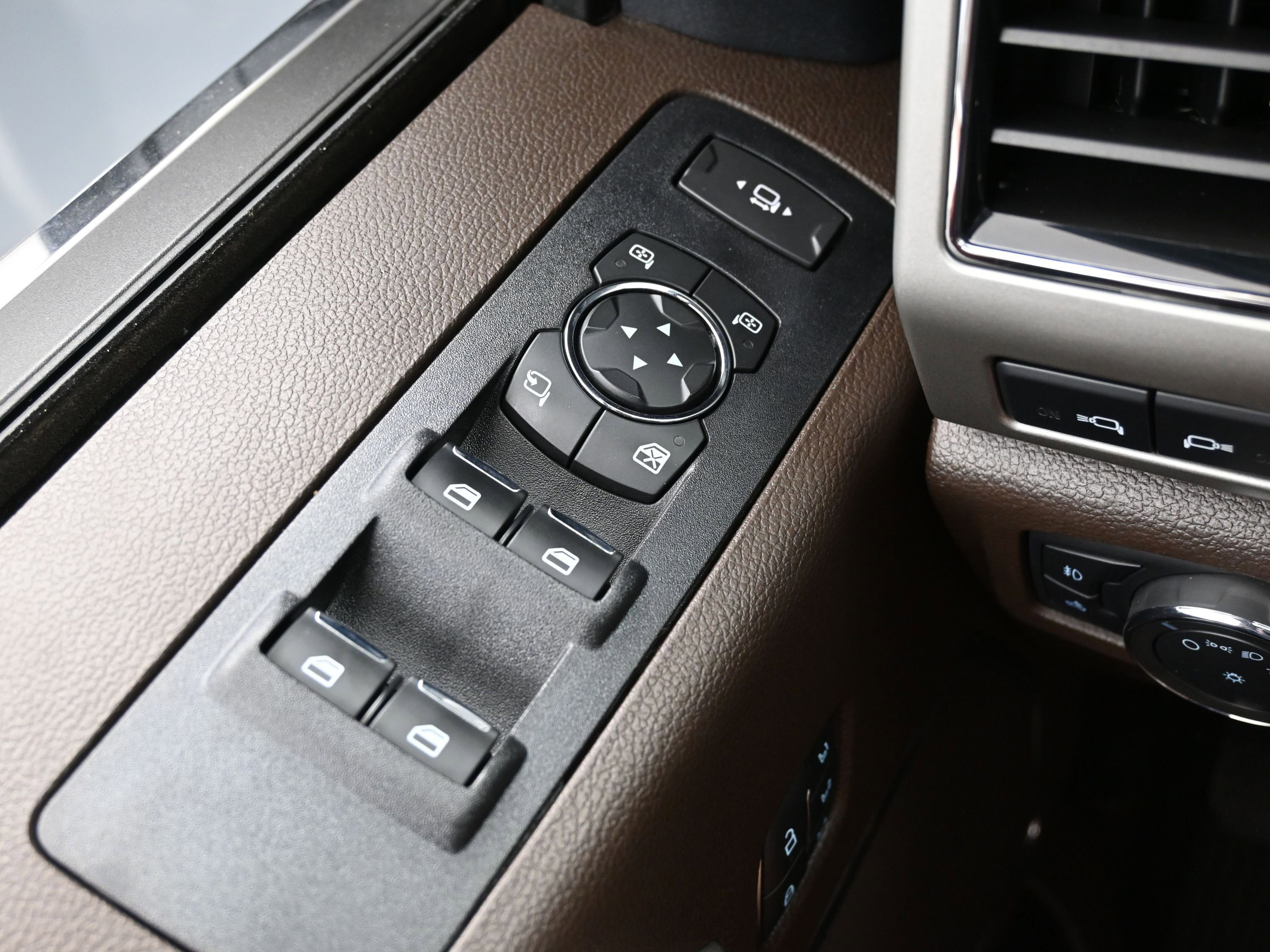 Used 2022 Ford F250 King Ranch w/ King Ranch Ultimate Package image 25