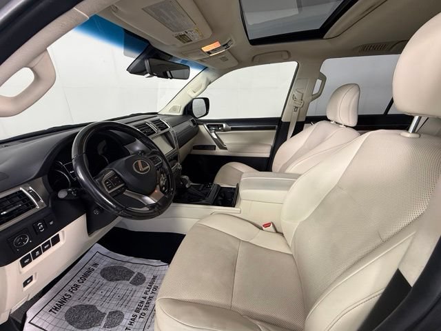 Used 2020 Lexus GX 460 Premium w/ Premium Package AWD/4WD image 5