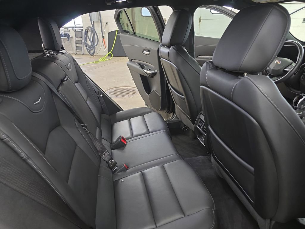 Used 2025 Cadillac XT4 Premium Luxury FWD image 11
