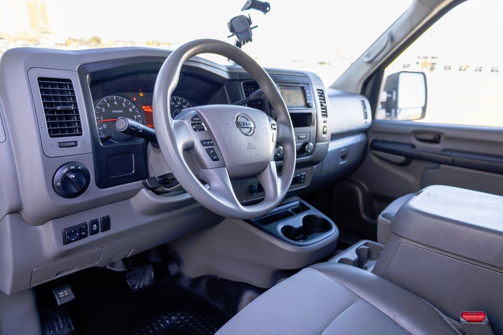 Used 2019 Nissan NV 2500 SV w/ Navigation Package image 9