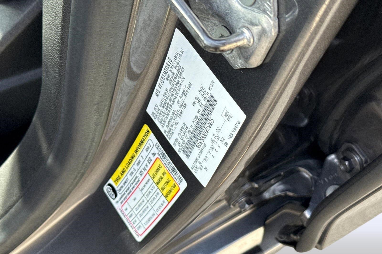 Used 2014 Ford Fusion SE FWD image 19