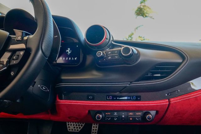 Used 2021 Ferrari F8 Tributo image 61
