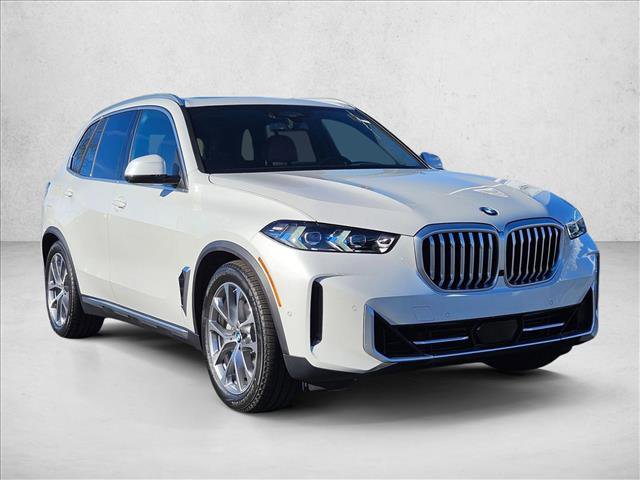 New 2026 BMW X5 sDrive40i image 7
