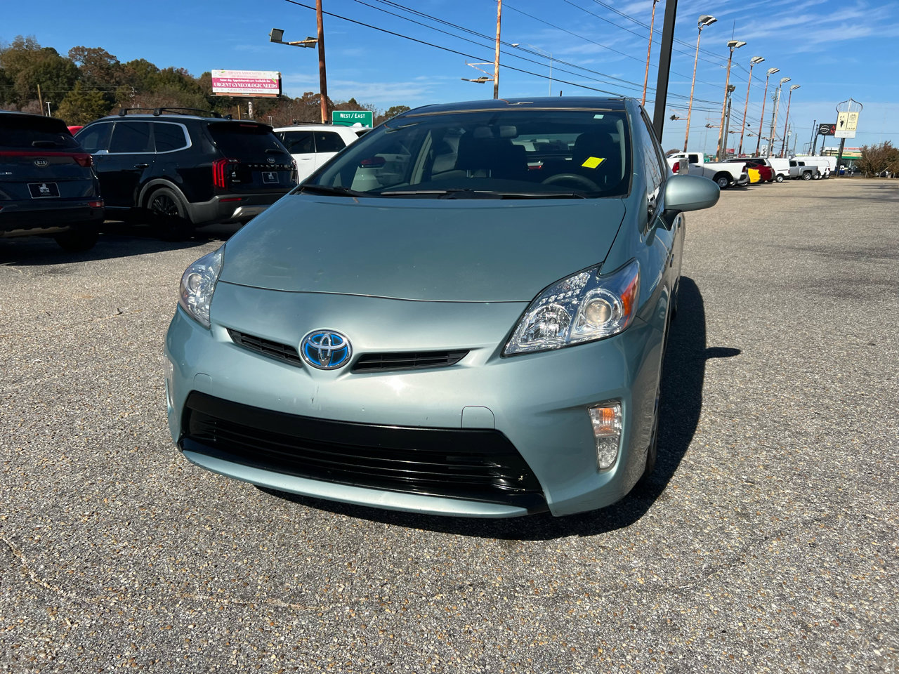 Used 2015 Toyota Prius Five image 6