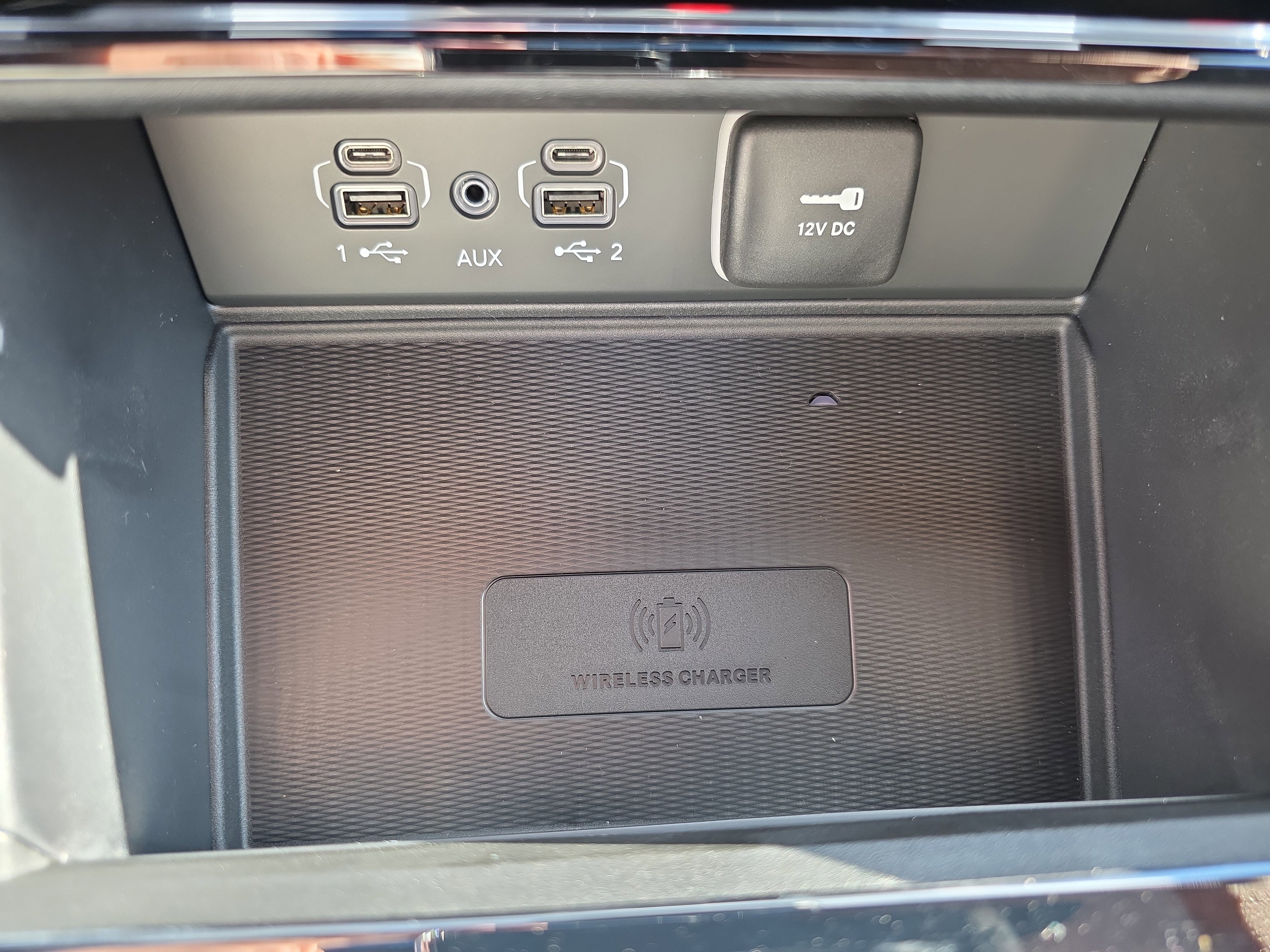 New 2025 Jeep Grand Cherokee Altitude image 9