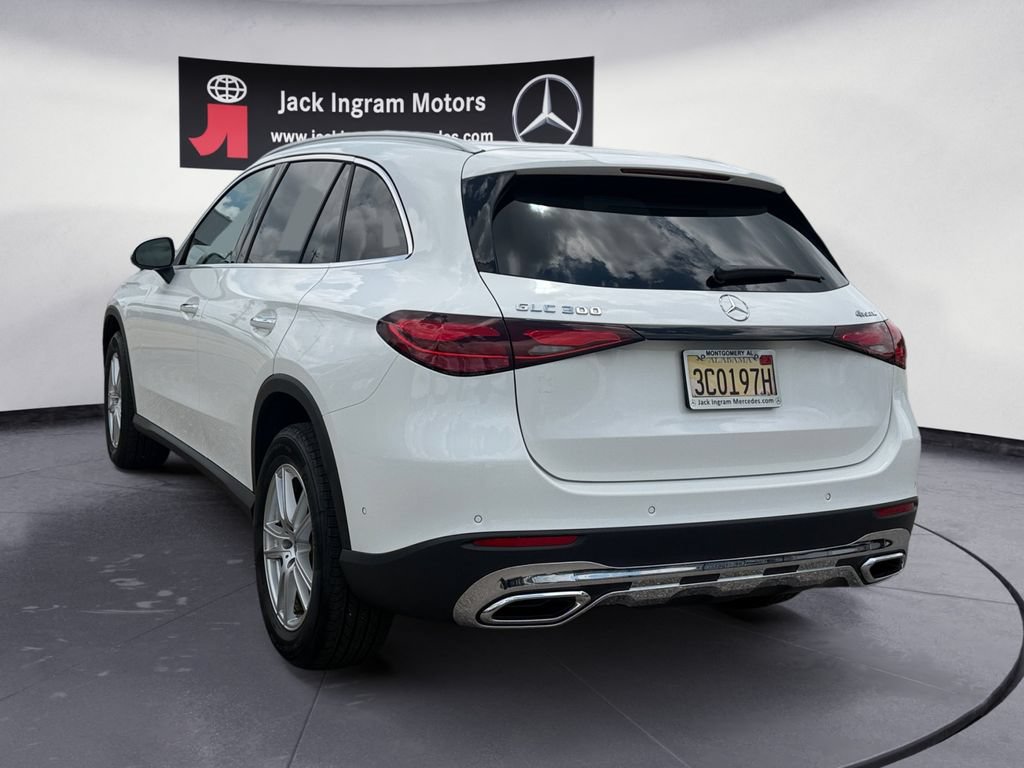 Certified 2025 Mercedes-Benz GLC 300 4MATIC image 3