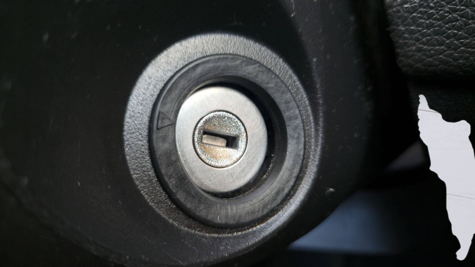 Used 2012 Ford Fusion SEL FWD image 18