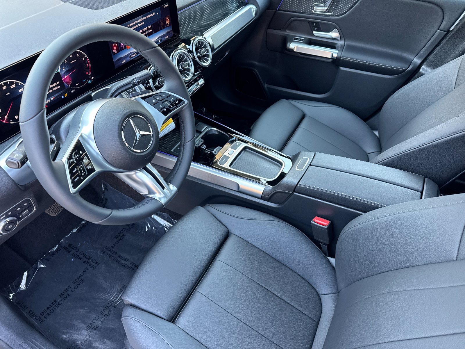 New 2026 Mercedes-Benz GLB 250 4MATIC image 9