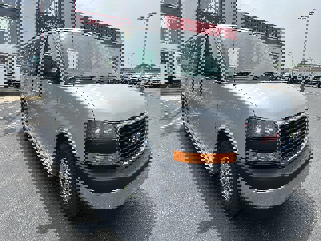 Used 2017 GMC Savana 2500 LT w/ LT Preferred Equipment Group