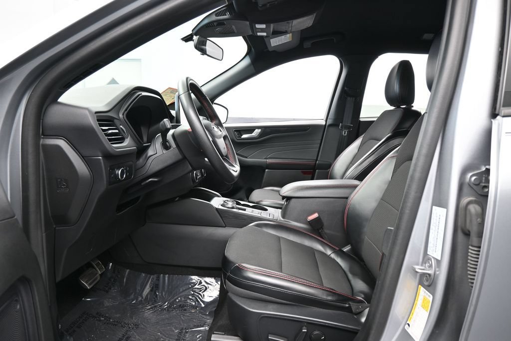 Used 2024 Ford Escape ST-Line FWD image 11