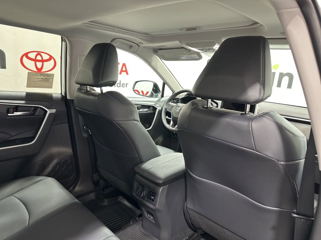 Used 2025 Toyota RAV4 XLE Premium image 16