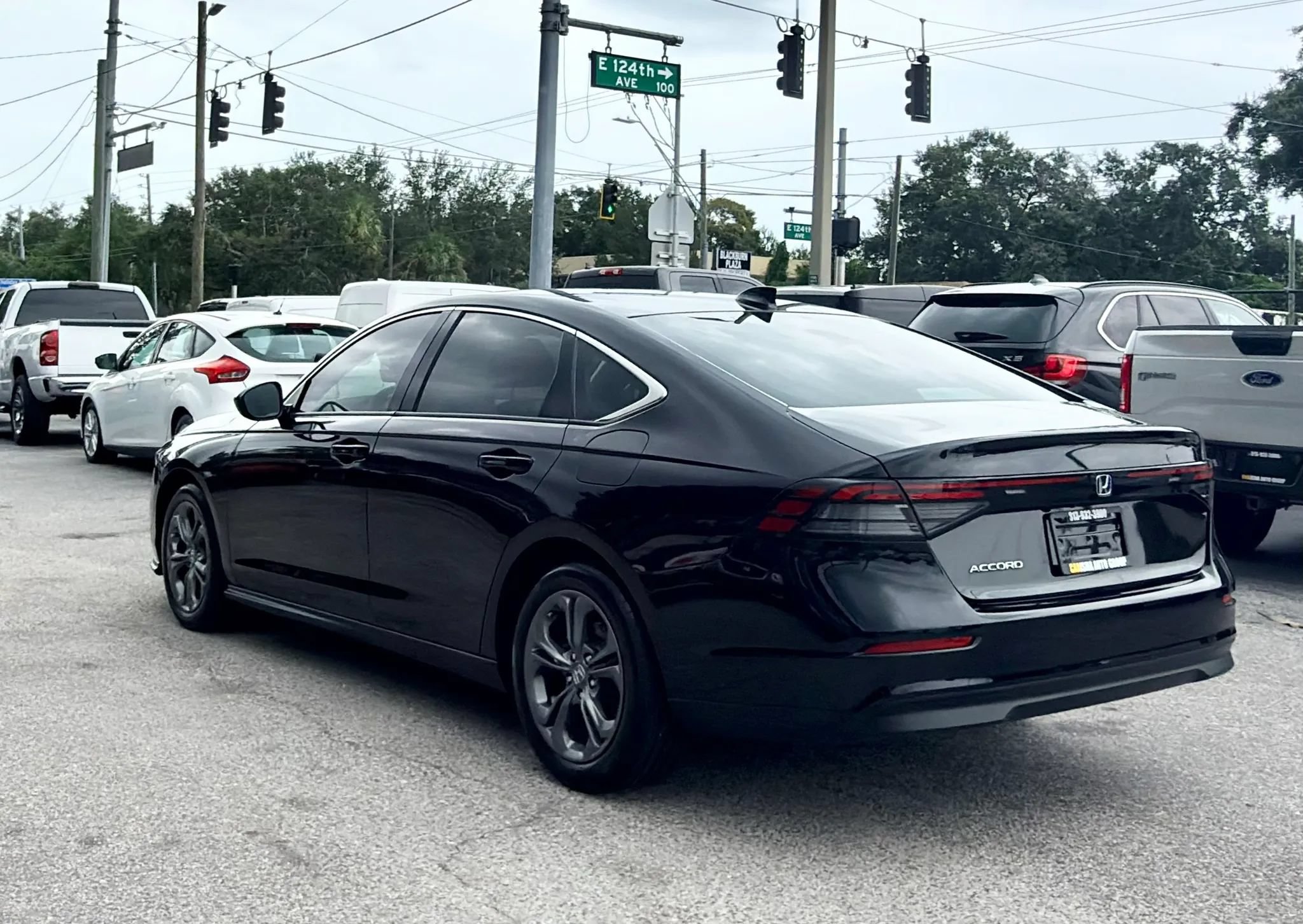 Used 2023 Honda Accord EX image 7