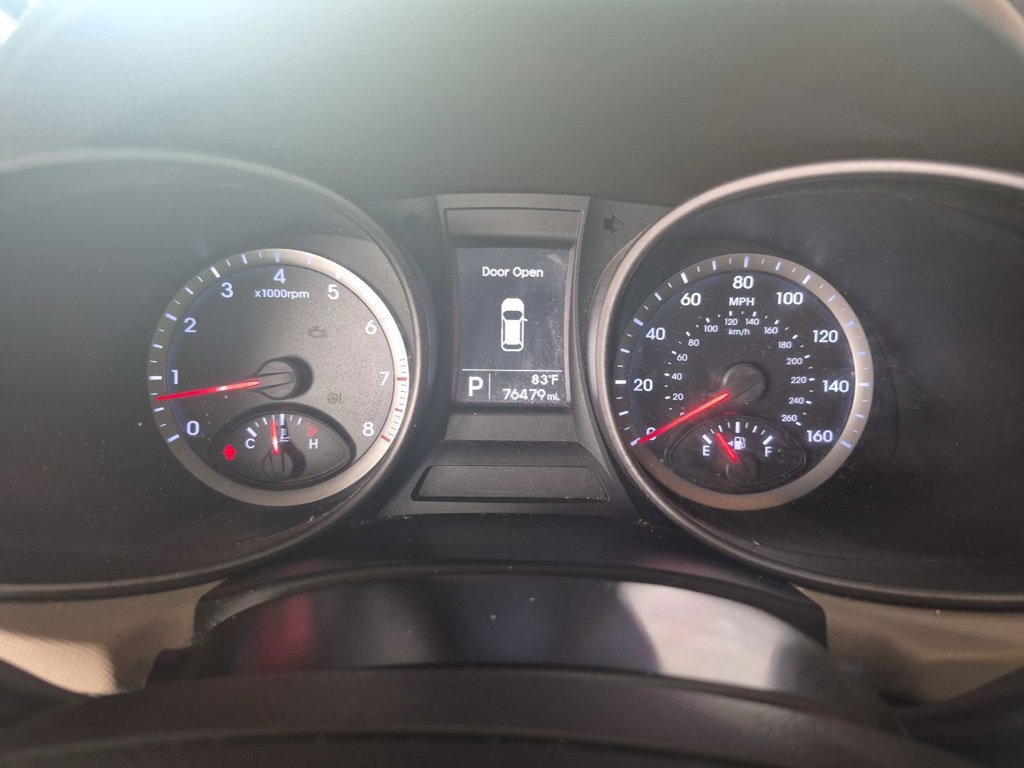 Used 2016 Hyundai Santa Fe Sport w/ Option Group 02 FWD image 2