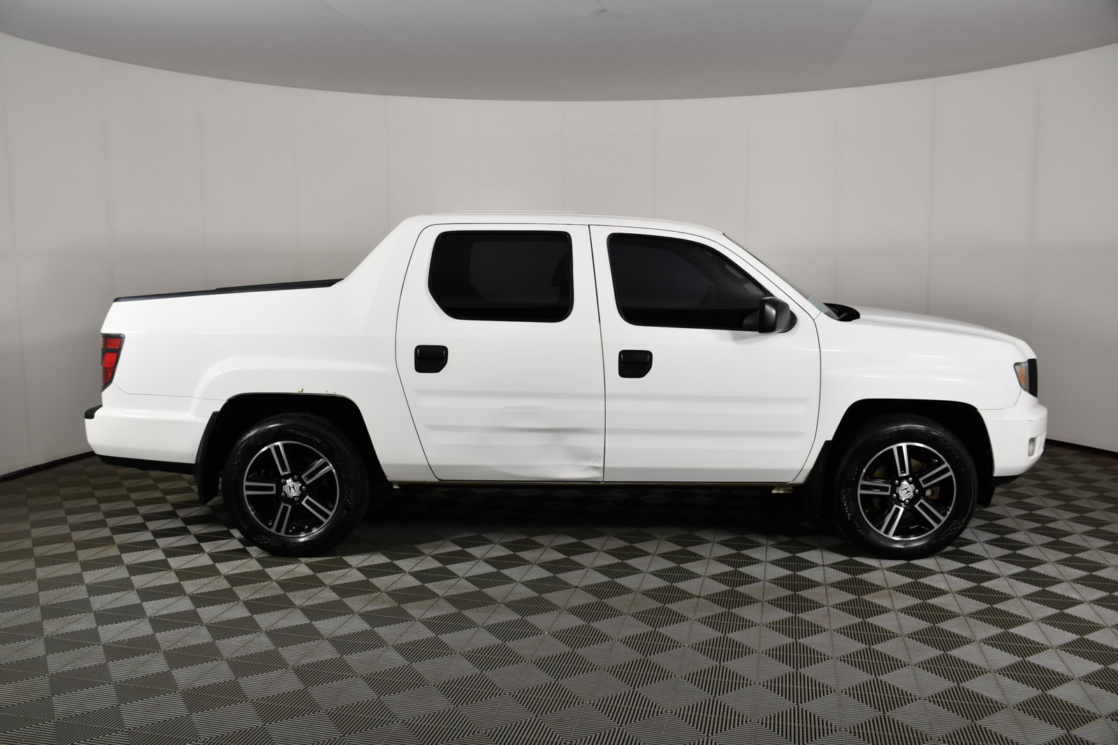 Used 2014 Honda Ridgeline Sport image 5