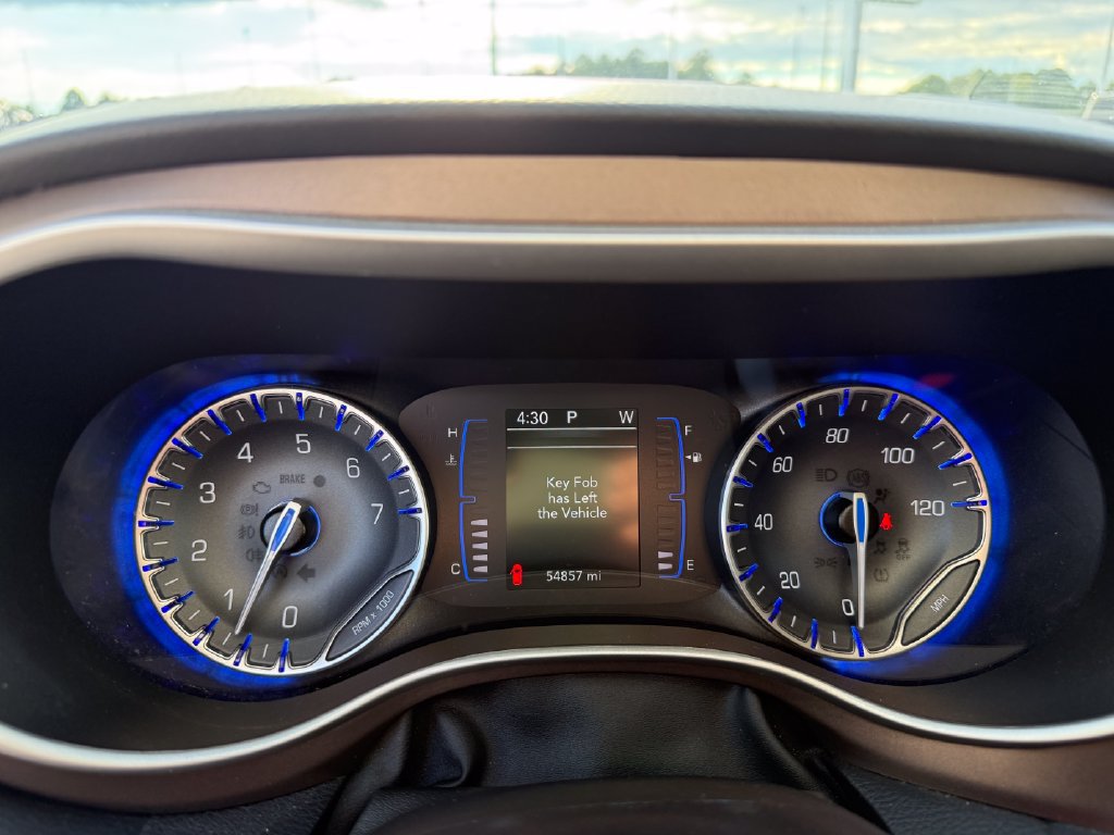 Used 2023 Chrysler Voyager LX FWD image 15
