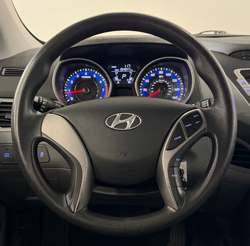 Used 2013 Hyundai Elantra GLS FWD image 13
