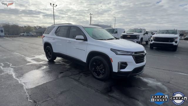 Used 2023 Chevrolet Traverse LT w/ Midnight/Sport Edition image 2