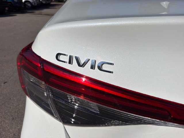 Used 2022 Honda Civic Sport image 9