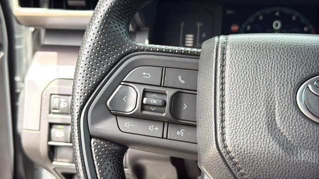 Used 2026 Toyota Tacoma SR5 RWD image 19