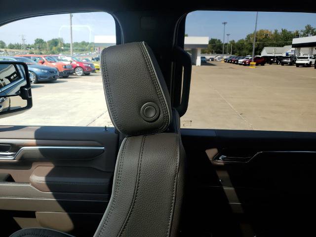 New 2026 GMC Sierra 3500 Denali w/ Denali Reserve Package image 12