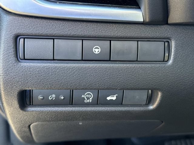 Used 2023 Nissan Rogue SL w/ SL Premium Package FWD image 27