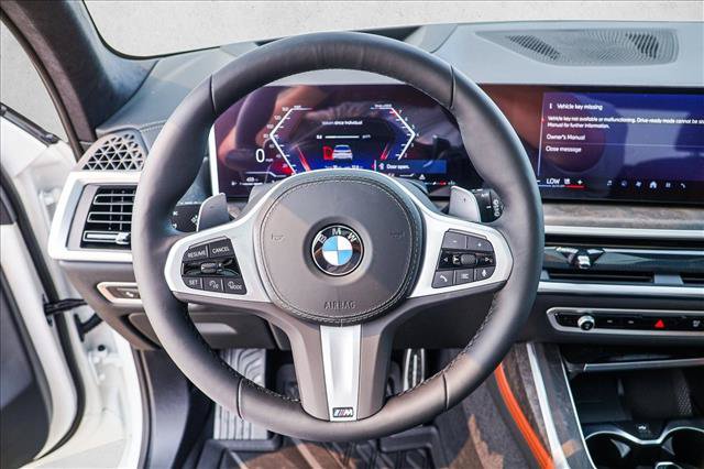 Used 2027 BMW X7 xDrive40i w/ M Sport Package AWD/4WD image 13