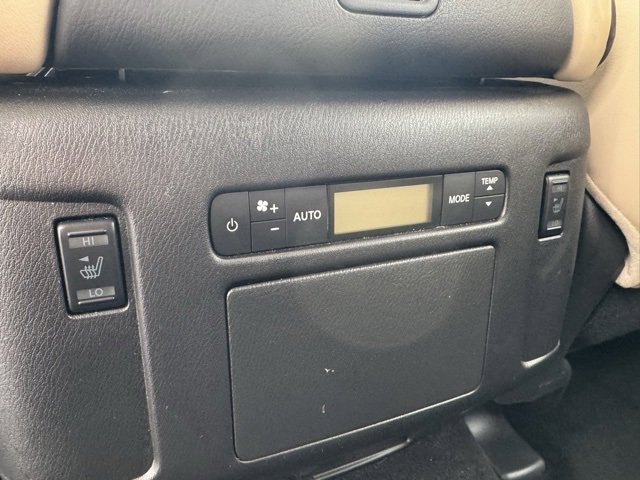 Used 2024 Nissan Armada Platinum w/ Captain's Chairs Package image 24