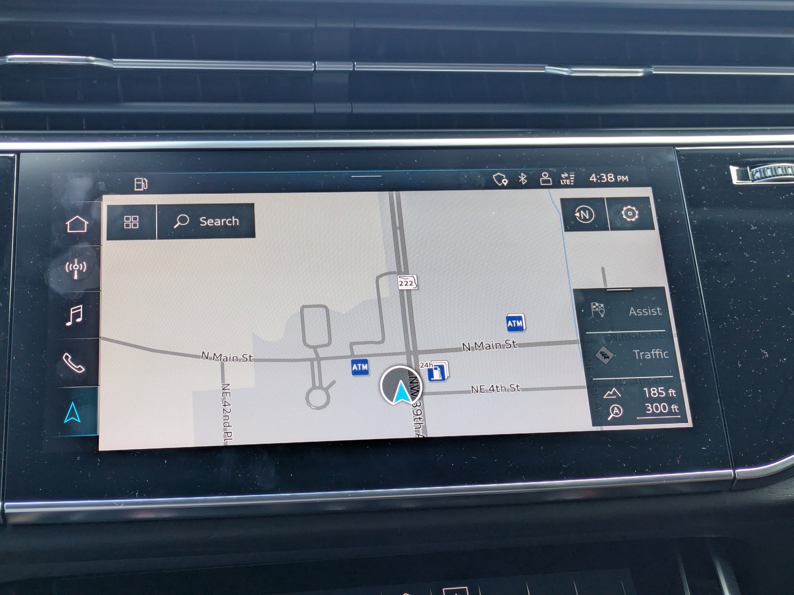 Used 2022 Audi Q8 Premium Plus image 30