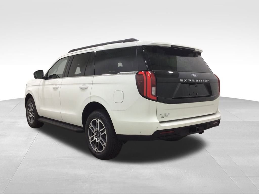 New 2025 Ford Expedition Active image 3