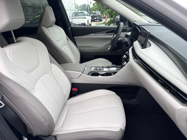 New 2027 INFINITI QX60 Luxe w/ Cargo Package AWD/4WD image 15
