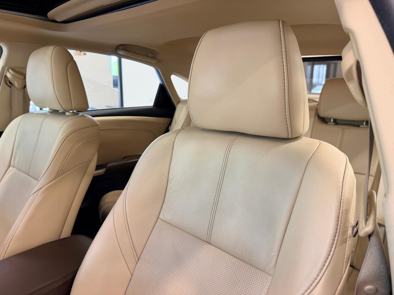 Used 2015 Toyota Avalon Limited FWD image 19