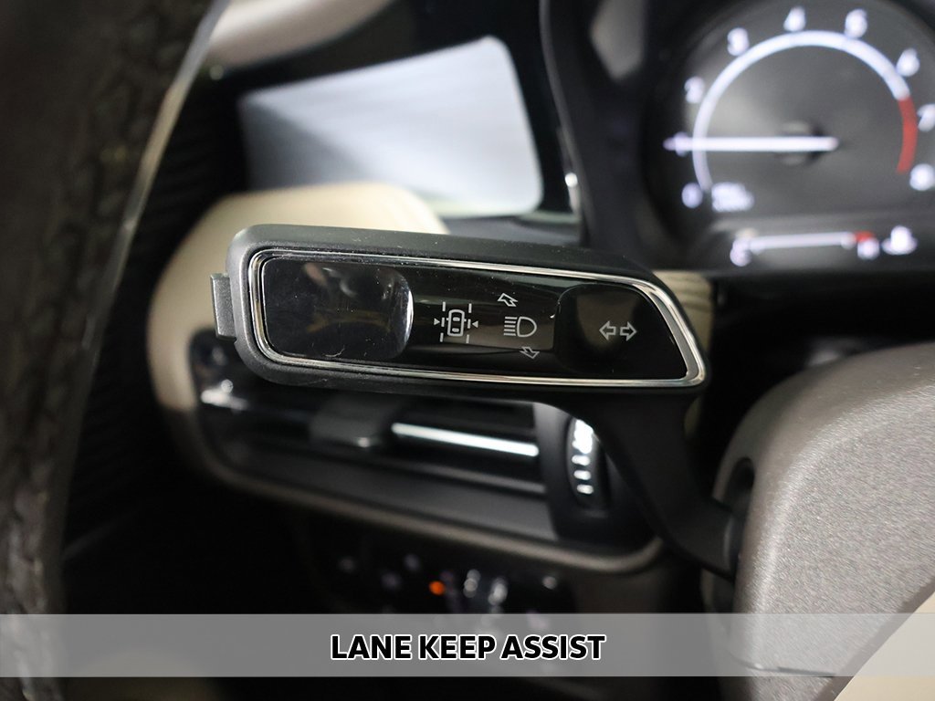 Used 2020 Lincoln Corsair AWD w/ Premium Package image 5