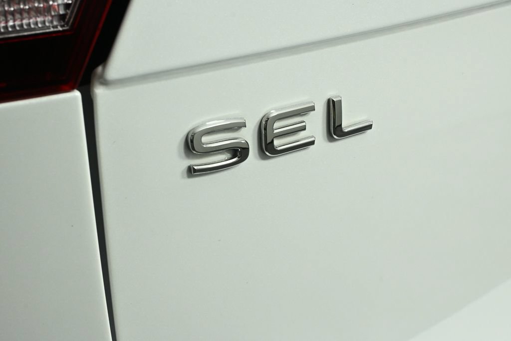 Used 2024 Volkswagen Tiguan SEL R-Line AWD/4WD image 26