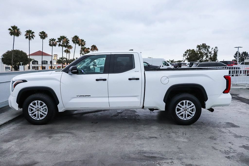 Used 2022 Toyota Tundra SR5 w/ SR5 Convenience Package RWD image 14