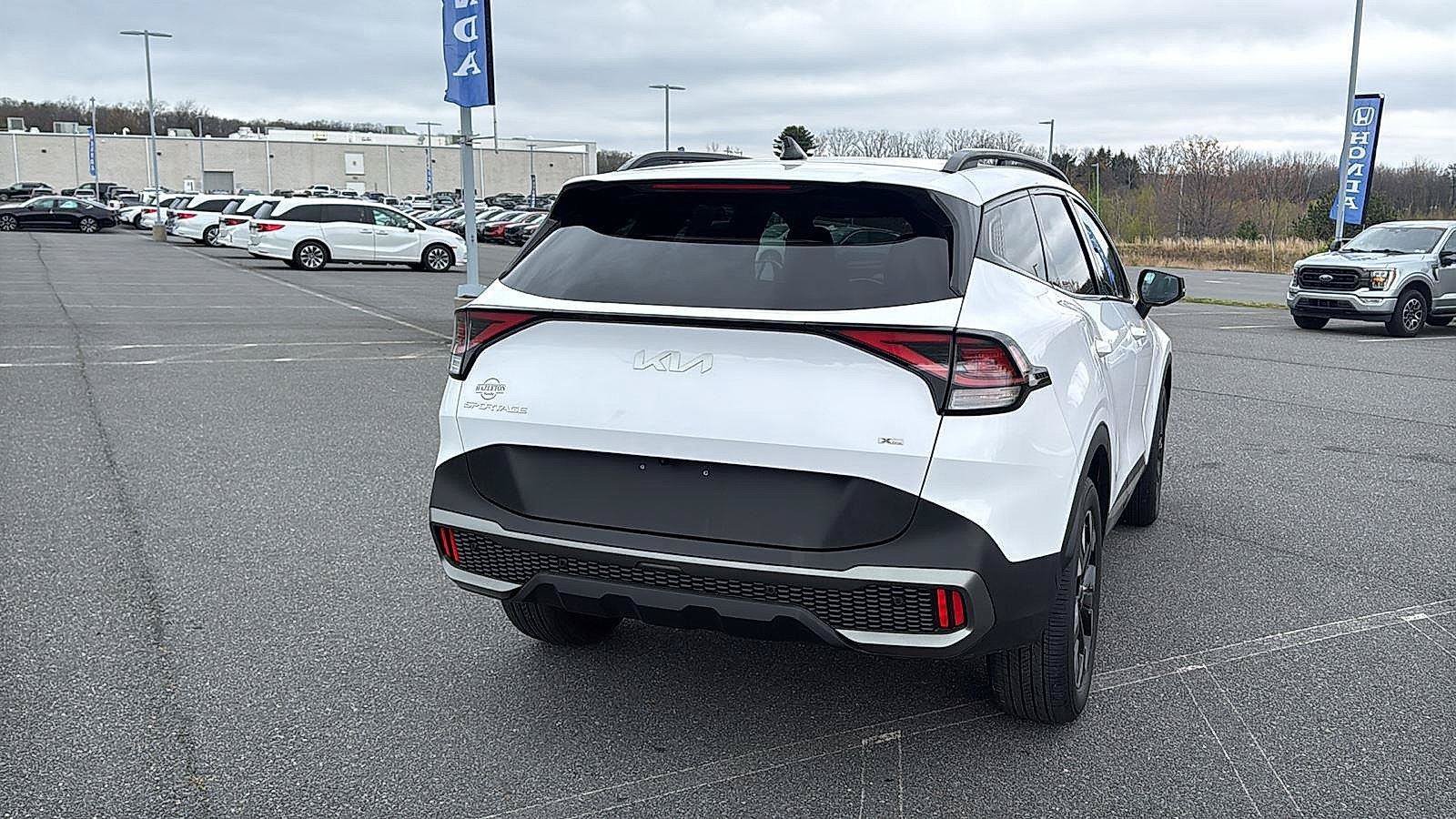 Used 2023 Kia Sportage X-Line AWD/4WD image 7