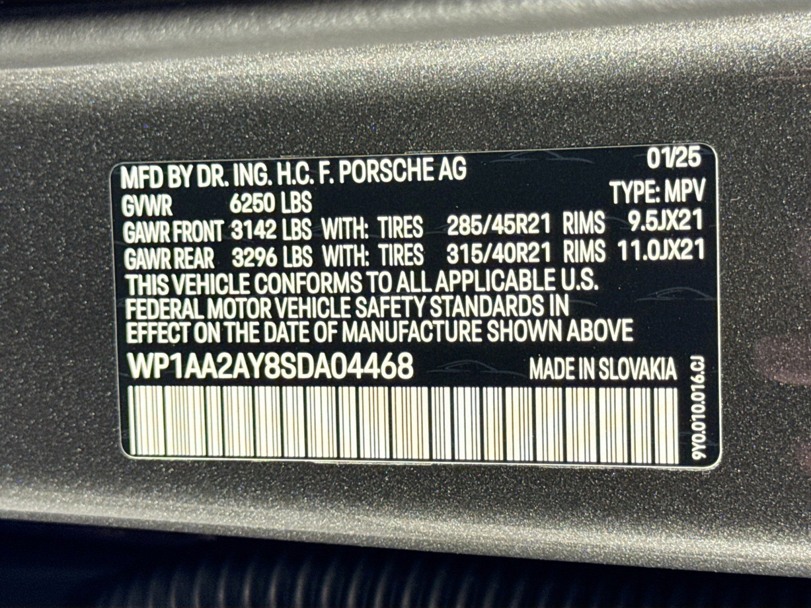 Used 2025 Porsche Cayenne image 26