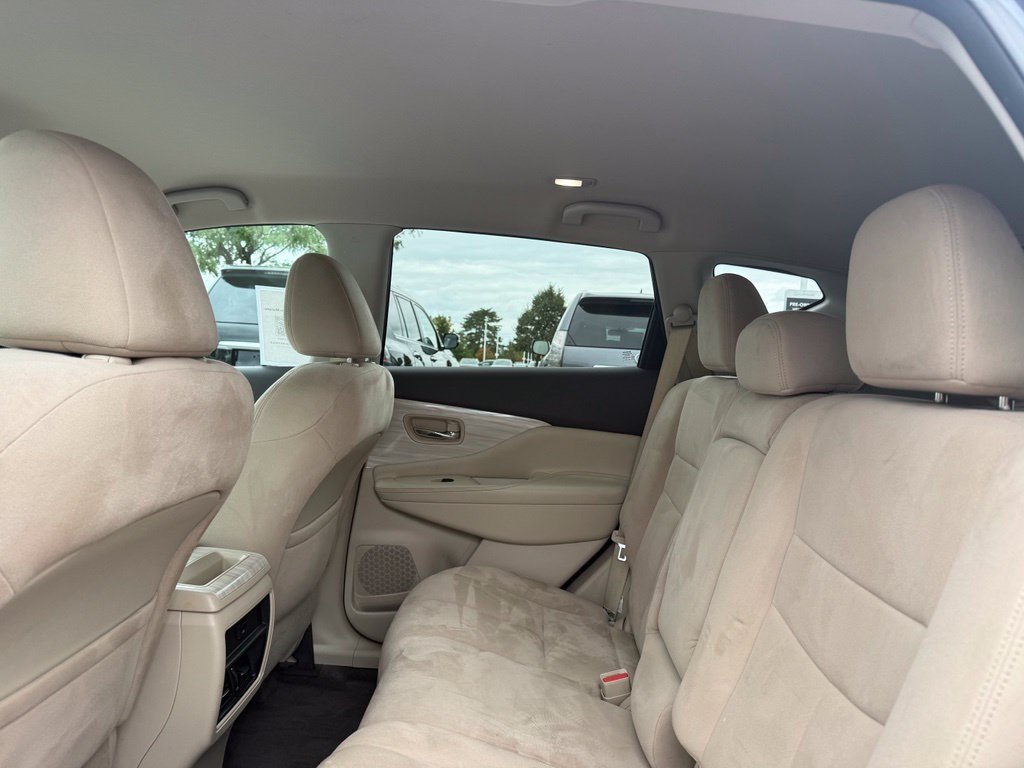 Used 2016 Nissan Murano SV AWD/4WD image 16