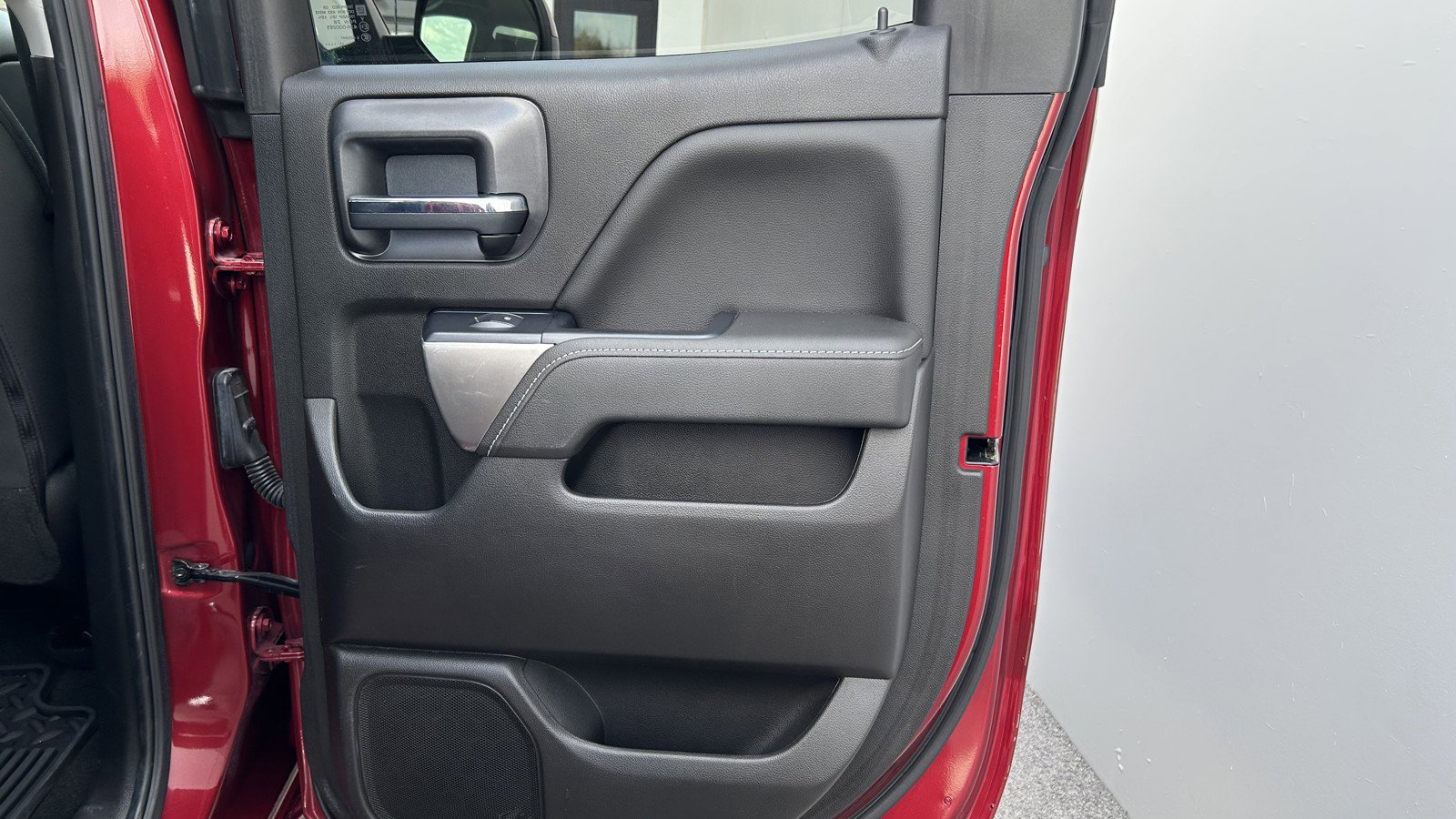 Used 2018 Chevrolet Silverado 1500 LT w/ All Star Edition image 17