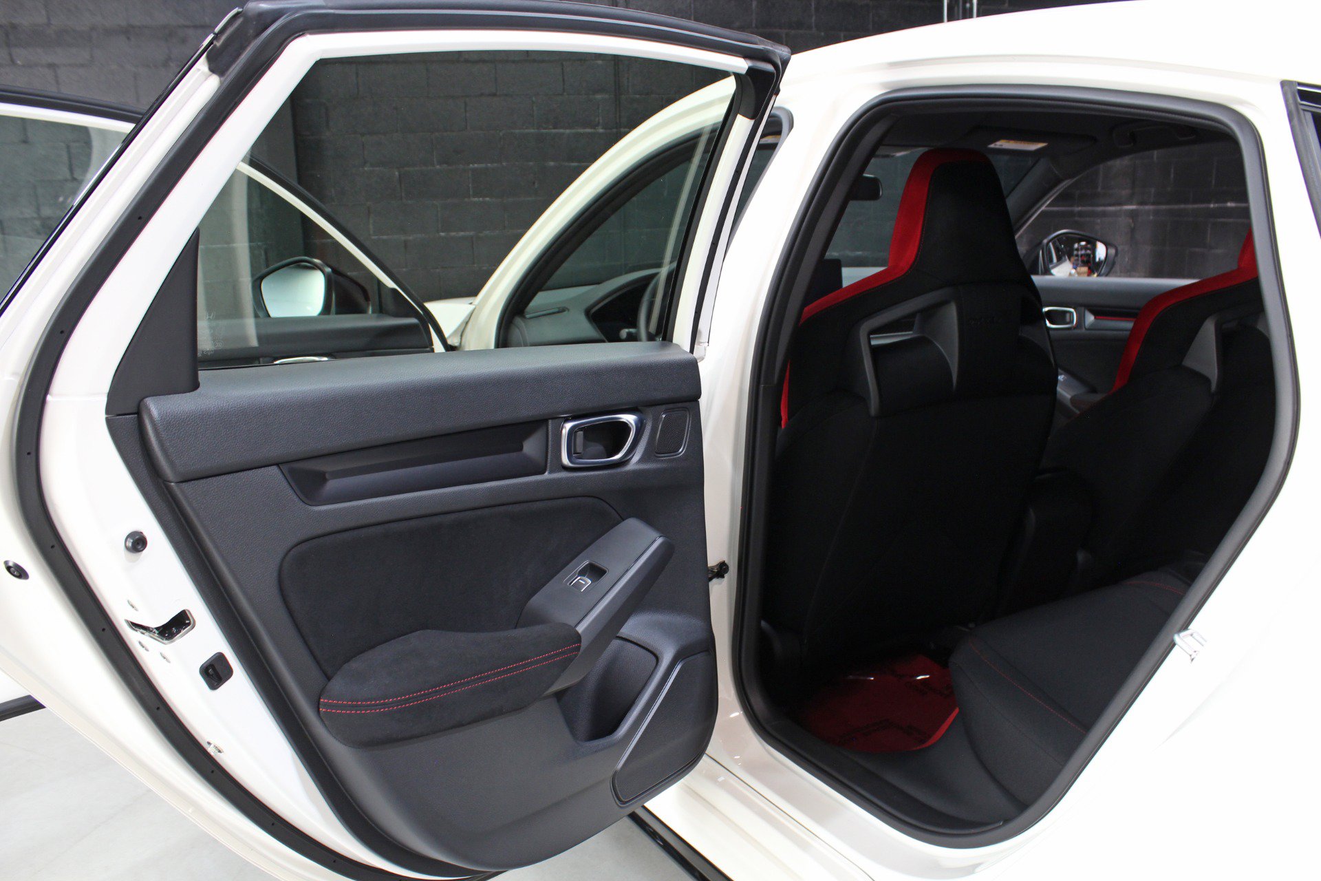 Used 2024 Honda Civic Type R image 36