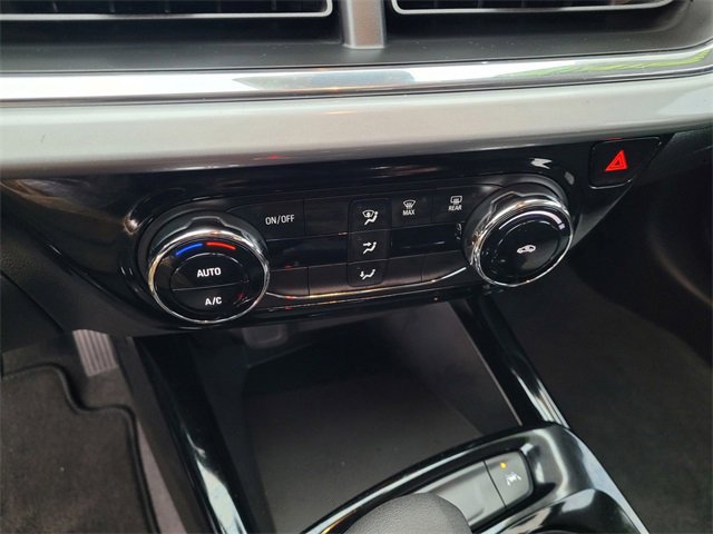 Used 2026 Chevrolet Trax LT image 15