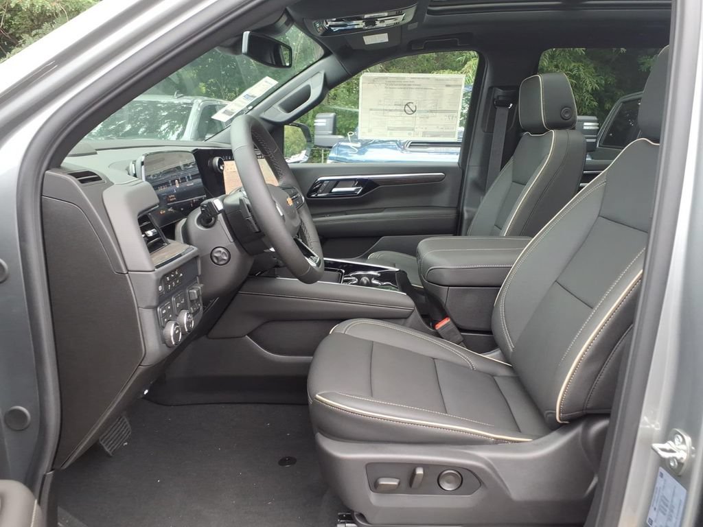New 2026 Chevrolet Tahoe Premier w/ Sun And Tow Package AWD/4WD image 11