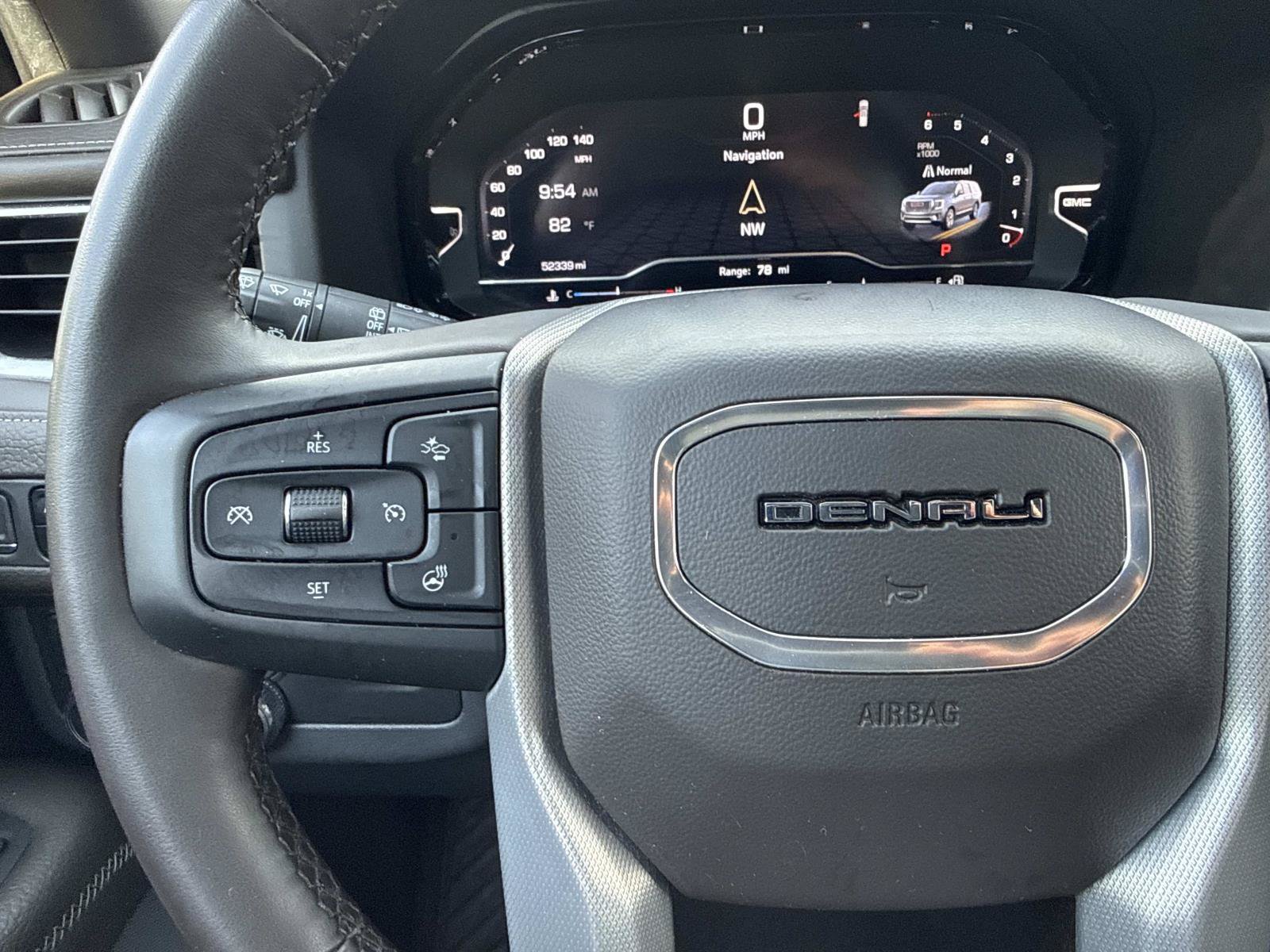 Used 2023 GMC Yukon Denali RWD image 16