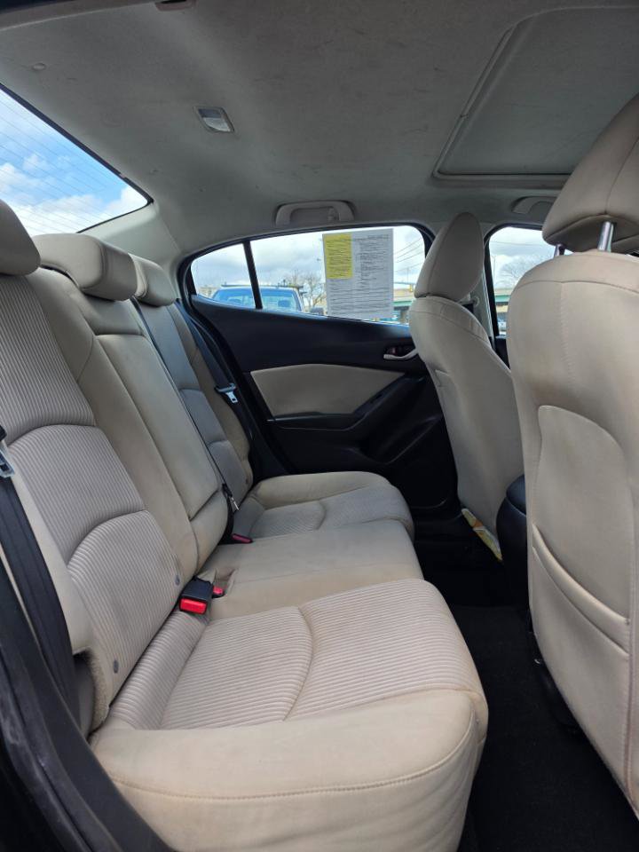 Used 2016 MAZDA MAZDA3 i Touring image 11