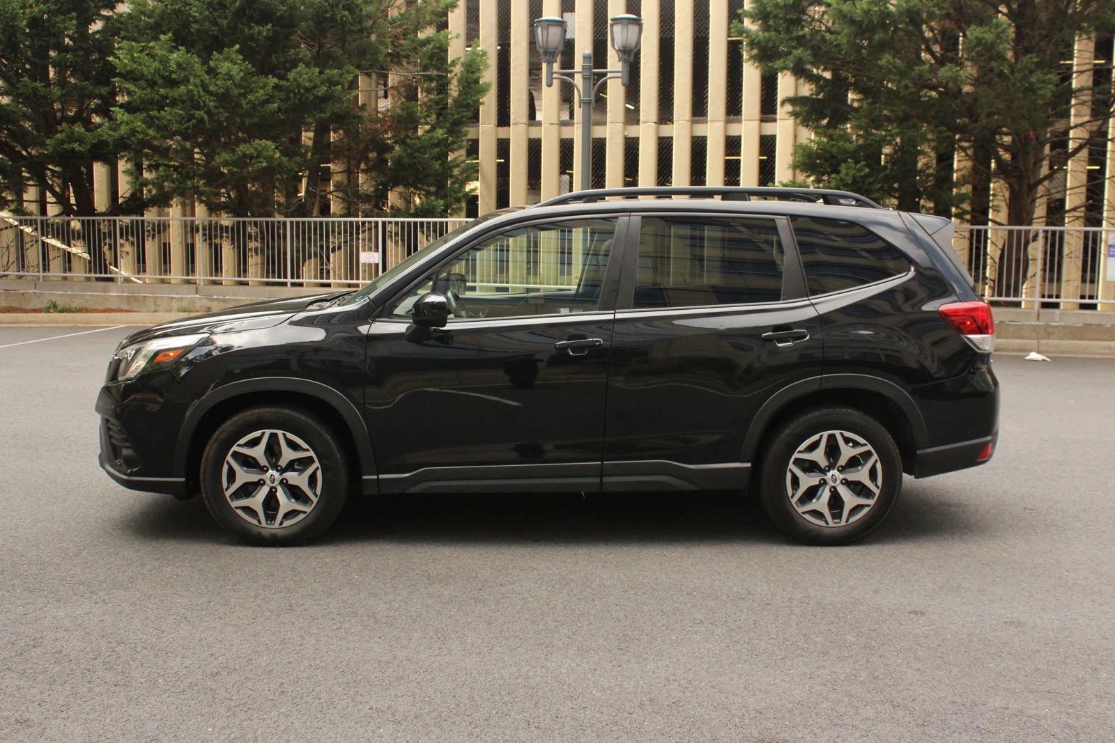 Used 2023 Subaru Forester Premium AWD/4WD image 12